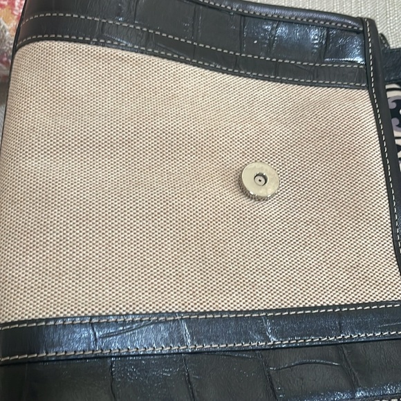 Brighton Handbag - Picture 9 of 12